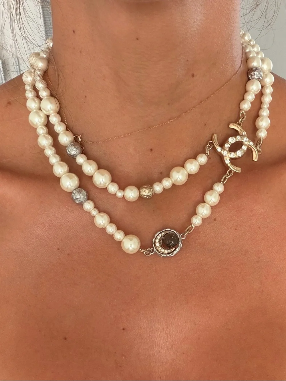 🤍CHANEL Ivory Pearl Double-Strand Necklace with Gold CC Charm✨